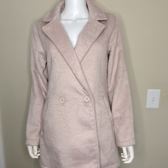YMI faux fur blush pink coat - Picture 2 of 11